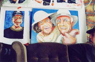 The artist in front of portrait of Me Margaret Cuddihy and husband - L'artiste devant le portrait de Me Margaret Cuddihy et son &eacute;poux